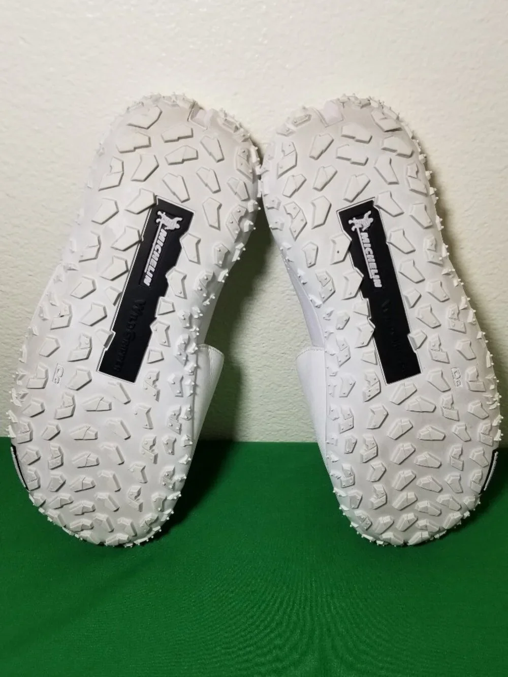 Under Armour White Rock Slide 2.0 Men Size 8 Michelin Tire Project Rock Shoes